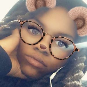 Meet your Posher, Janell